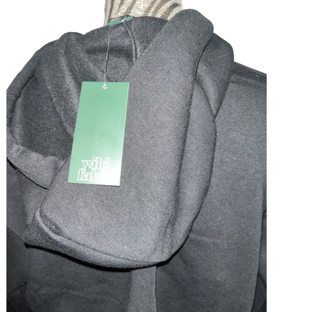 Black crop hoodie - Picture 4 of 4